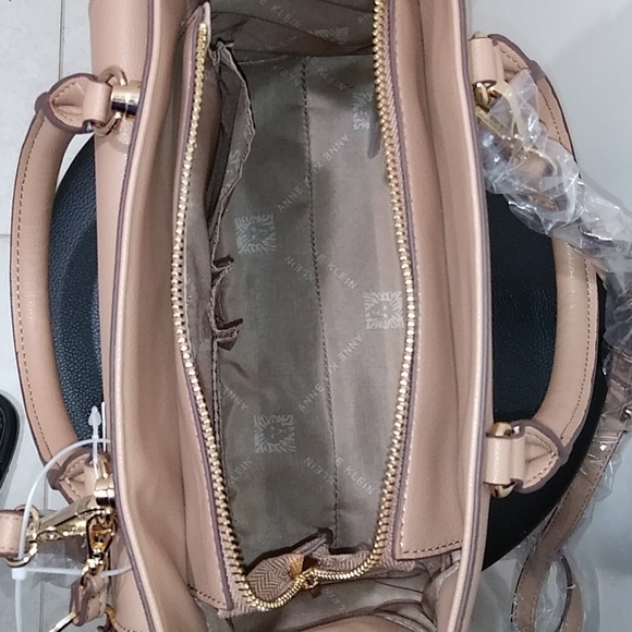 NWT Anne Klein Pocket Satchel Bag - Picture 7 of 13
